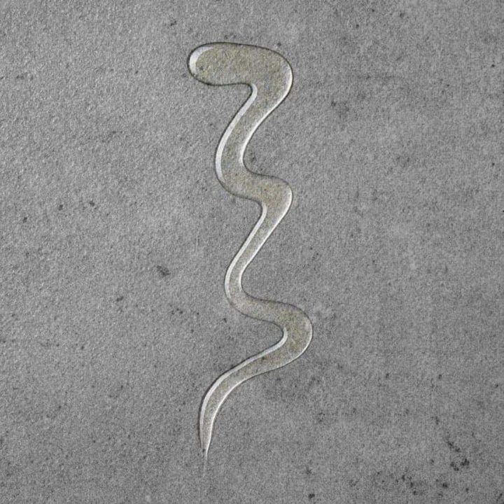 Medik8 Surface Radiance Cleanse™ – rozświetlający żel oczyszczający z kwasami AHA/BHA 150 ml - obrazek 2